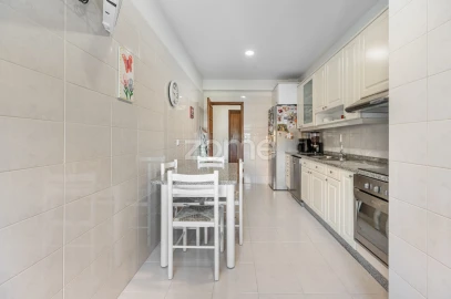 Apartamento T3 para Venda em Real, Dume e Semelhe