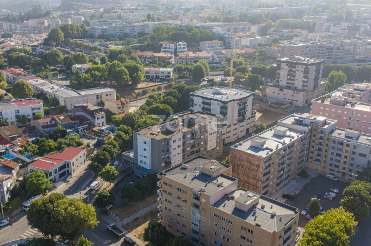 Apartamento T3 para Venda em Real, Dume e Semelhe Foto 27