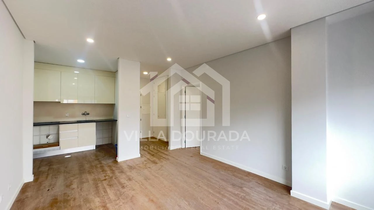 Apartamento T1 para Arrendamento em Mafamude e Vilar do Paraíso Foto 1