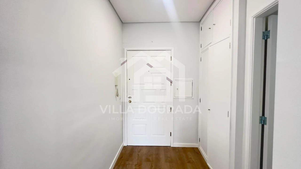Apartamento T1 para Arrendamento em Mafamude e Vilar do Paraíso Foto 4