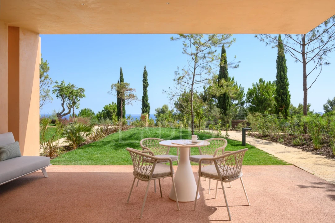 Apartamento T1 para Venda em Odiaxere Foto 1