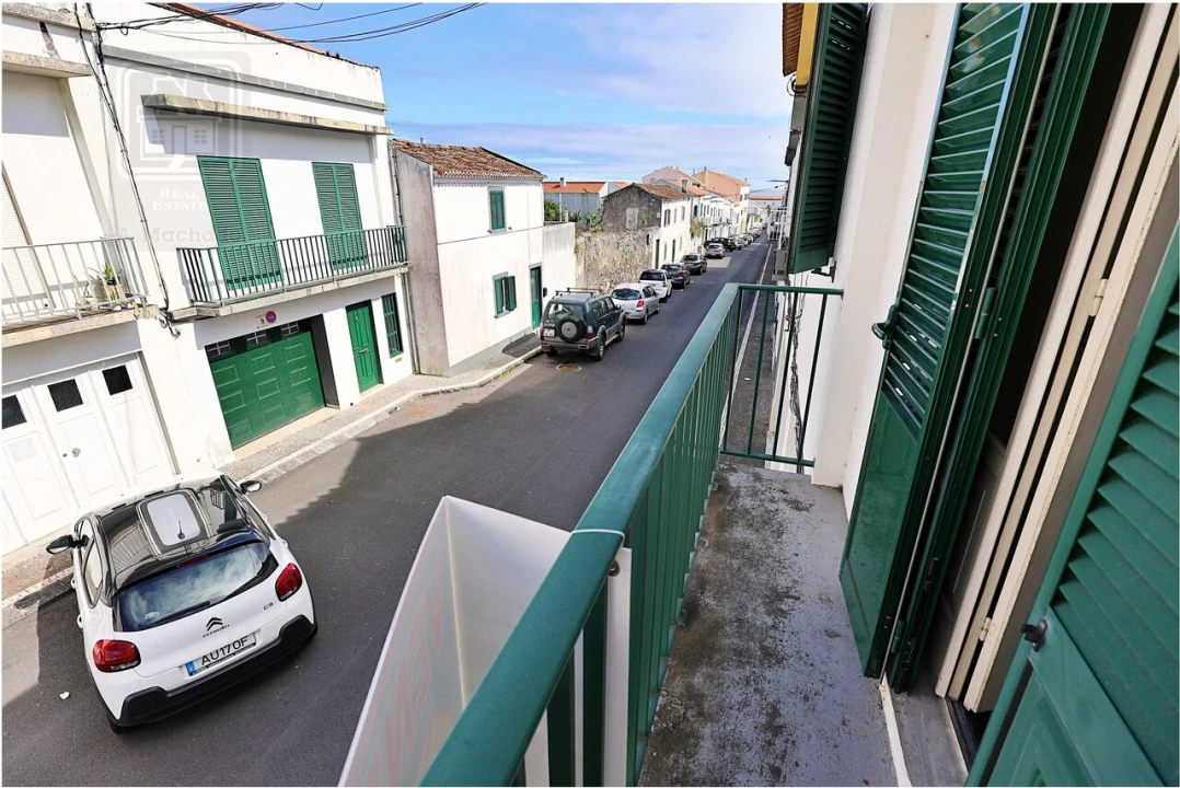 Moradia T4 para Venda em Ponta Delgada (São Pedro) Foto 39