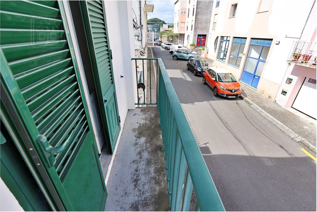 Moradia T4 para Venda em Ponta Delgada (São Pedro) Foto 38