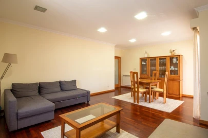 Apartamento T3 para Venda em Oliveira do Douro