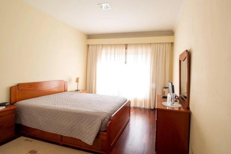 Apartamento T3 para Venda em Oliveira do Douro Foto 8