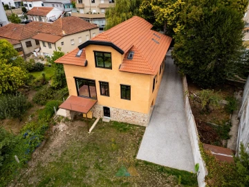 Moradia T4 para Venda em Vila Nova de Famalicão e Calendário