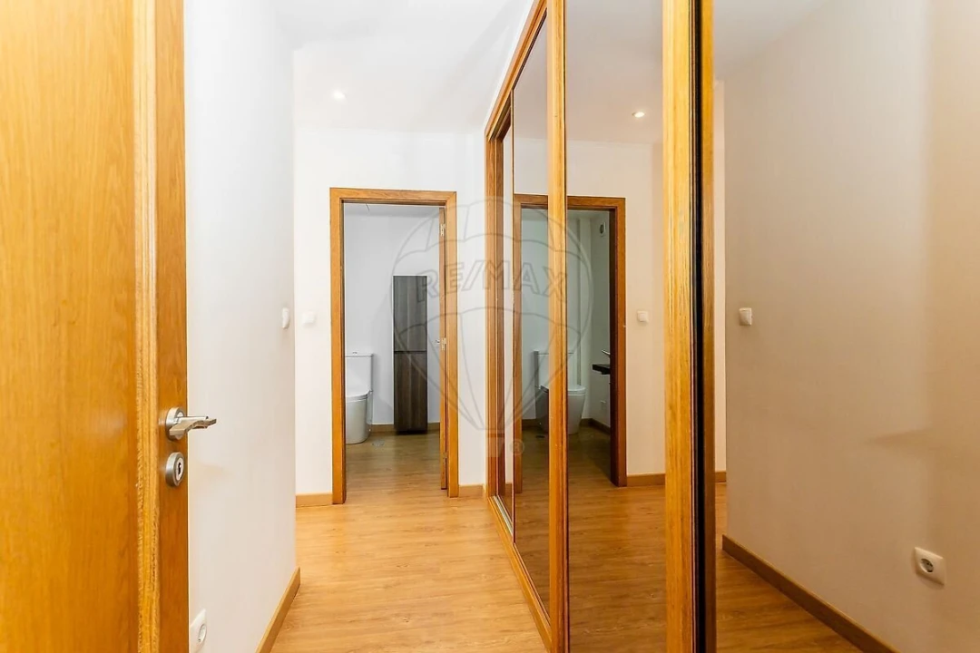 Apartamento T3 para Venda em Agualva e Mira-Sintra Foto 20