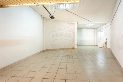 Apartamento T3 para Venda em Agualva e Mira-Sintra
