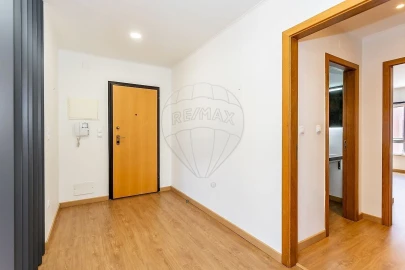 Apartamento T3 para Venda em Agualva e Mira-Sintra