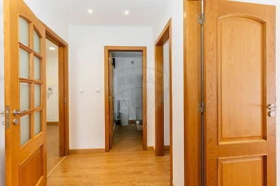 Apartamento T3 para Venda em Agualva e Mira-Sintra