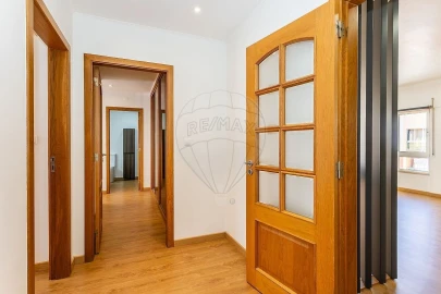 Apartamento T3 para Venda em Agualva e Mira-Sintra
