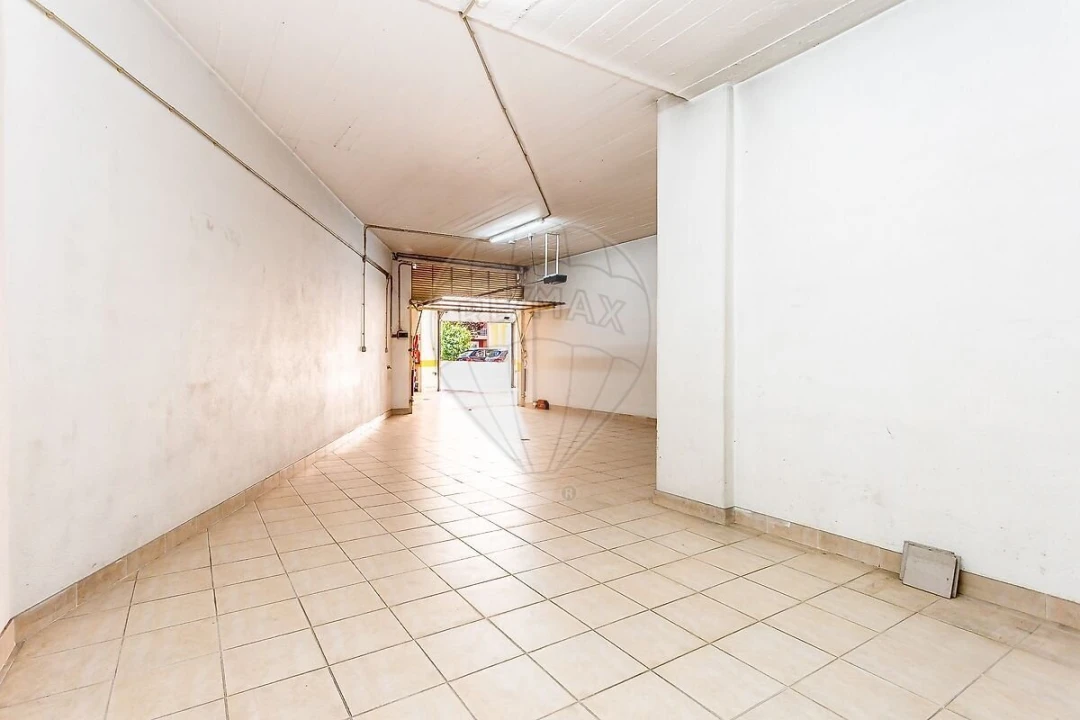Apartamento T3 para Venda em Agualva e Mira-Sintra Foto 26