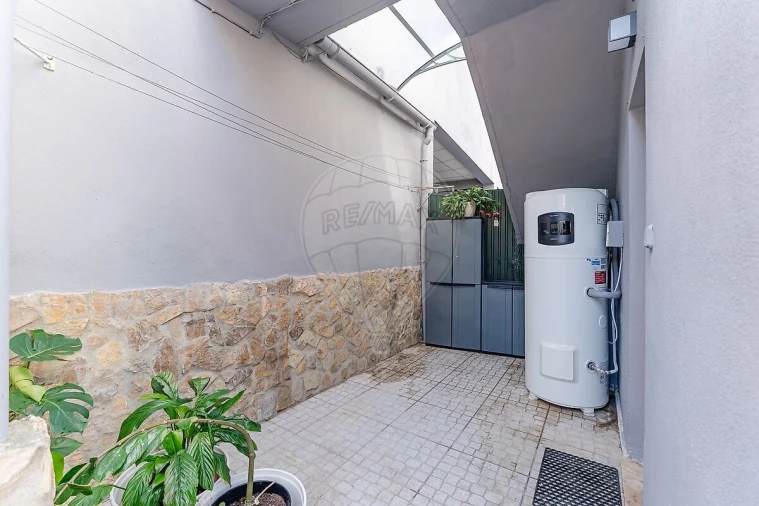 Moradia T4 para Venda em Alhandra, São João dos Montes e Calhandriz Foto 9
