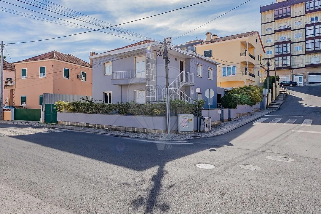 Moradia T4 para Venda em Alhandra, São João dos Montes e Calhandriz Foto 2