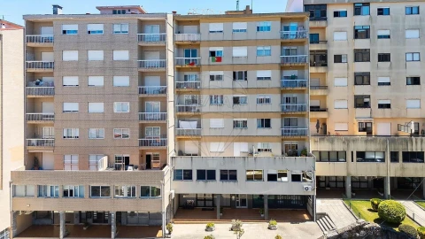 Escritório para Venda em Mafamude e Vilar do Paraíso