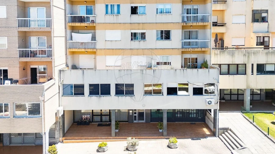 Escritório para Venda em Mafamude e Vilar do Paraíso Foto 4