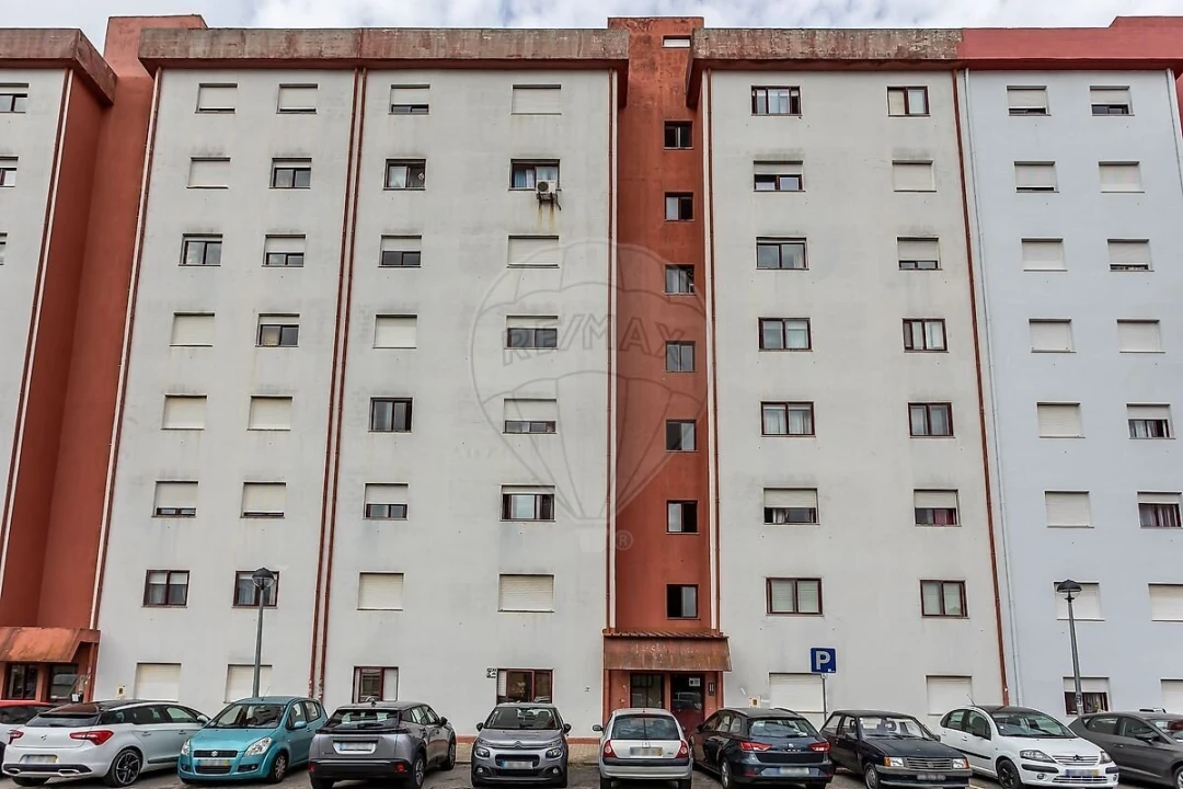 Apartamento T3 para Venda em Algueirão-Mem Martins Foto 22