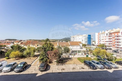 Apartamento T3 para Venda em Algueirão-Mem Martins