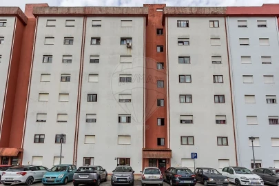 Apartamento T3 para Venda em Algueirão-Mem Martins