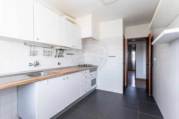 Apartamento T3 para Venda em Algueirão-Mem Martins Foto 8