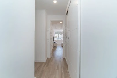 Apartamento T2 para Venda em São Domingos de Benfica