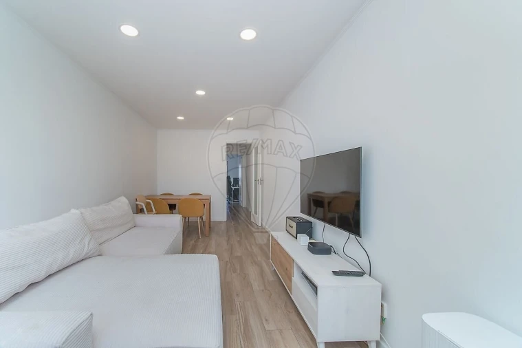 Apartamento T2 para Venda em São Domingos de Benfica Foto 7