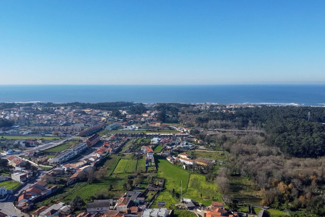 Apartamento T1 para Venda em Vilar de Andorinho Foto 13