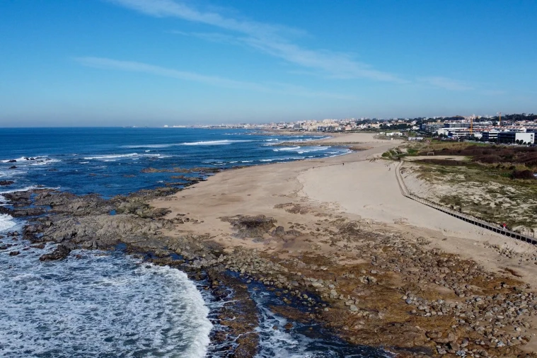 Apartamento T2 para Venda em Vilar de Andorinho Foto 17