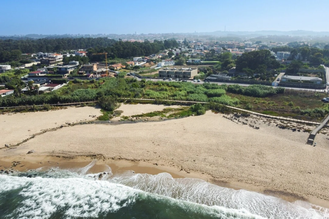 Apartamento T2 para Venda em Vilar de Andorinho Foto 18