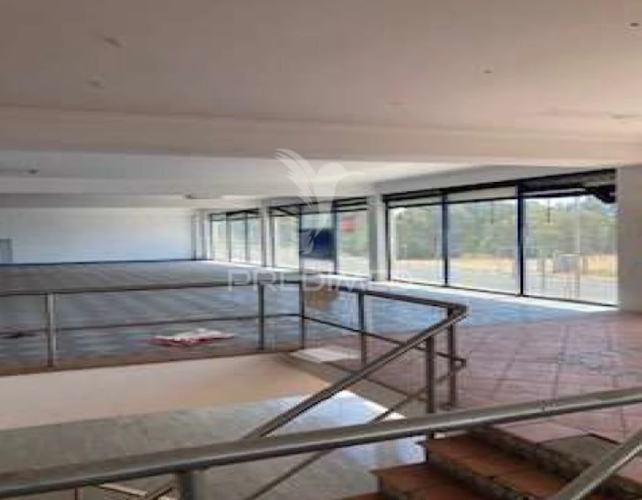 Armazém para Venda em Quinta do Anjo Foto 33