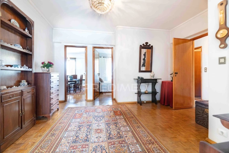 Apartamento T4 para Venda em Moscavide e Portela Foto 11