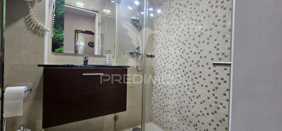 Apartamento T2 para Venda em Carcavelos e Parede