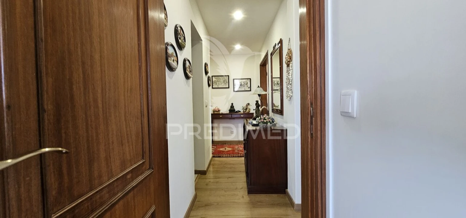 Apartamento T2 para Venda em Carcavelos e Parede Foto 10