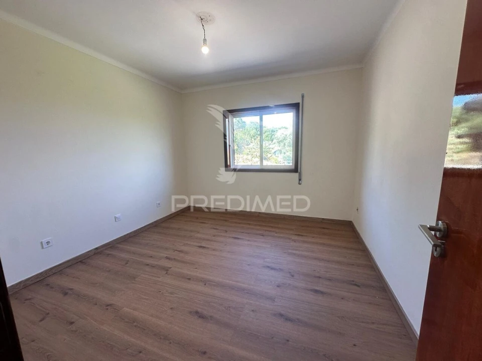 Moradia T3 para Venda em Cedrim e Paradela Foto 13