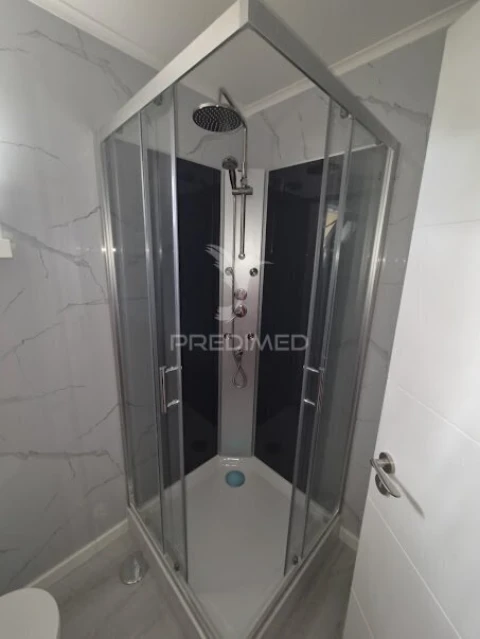 Apartamento T3 para Venda em Laranjeiro e Feijó
