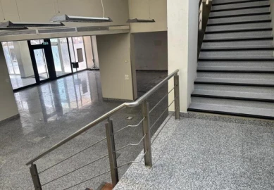 Loja para Venda em Malveira e São Miguel de Alcainça