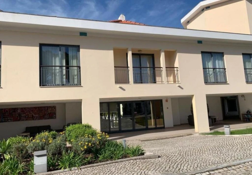 Apartamento T2 para Venda em Quarteira Foto 1