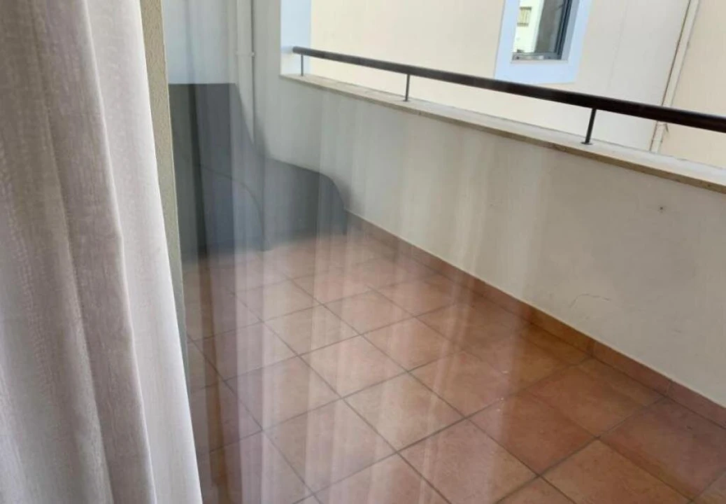 Apartamento T2 para Venda em Quarteira Foto 11