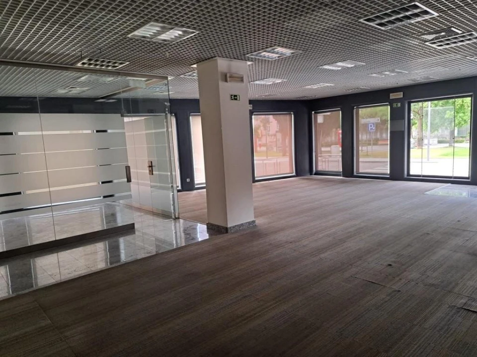 Loja para Venda em Mealhada, Ventosa do Bairro e Antes Foto 1