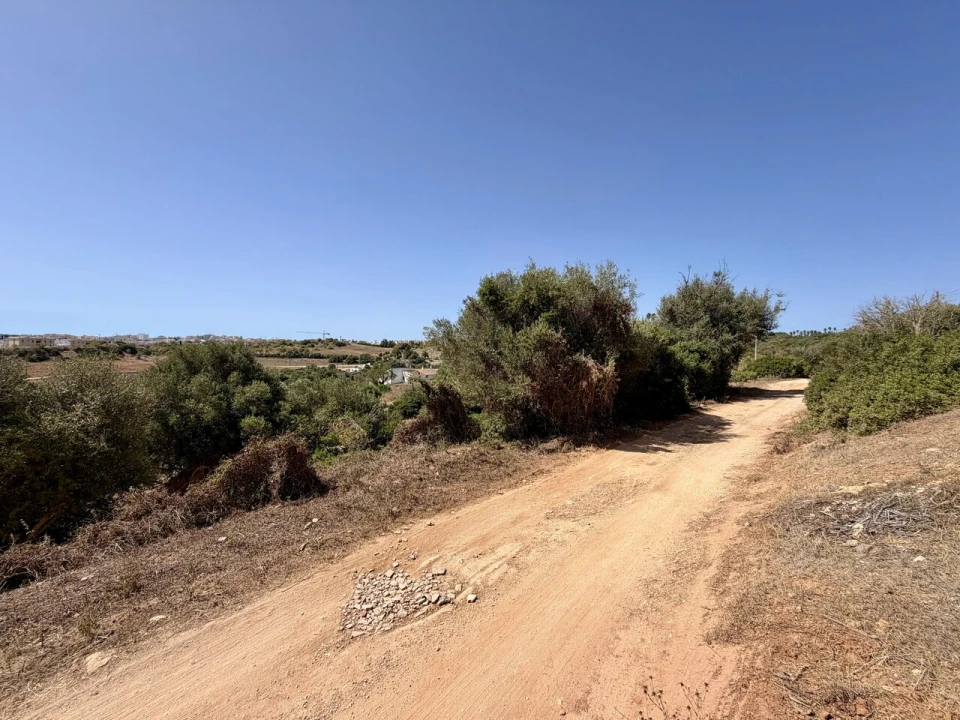 Terreno para Venda em Lagos (São Sebastião e Santa Maria) Foto 7
