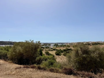 Terreno para Venda em Lagos (São Sebastião e Santa Maria)