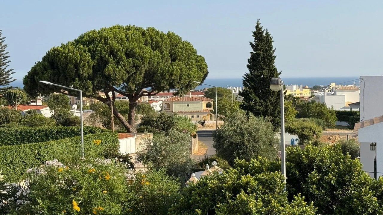 Apartamento T1 para Venda em Albufeira e Olhos de Água Foto 1