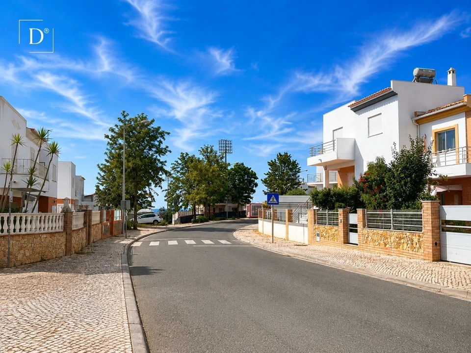 Moradia T3 para Venda em Albufeira e Olhos de Água Foto 23