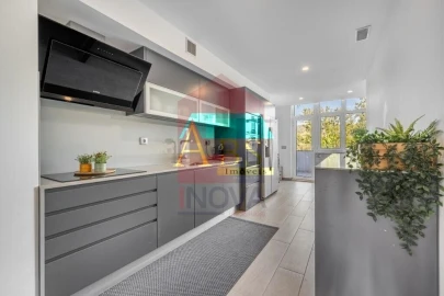 Apartamento T3 para Venda em Vila Verde e Barbudo