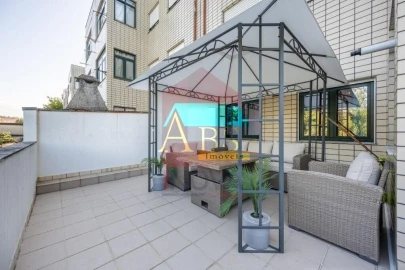 Apartamento T3 para Venda em Vila Verde e Barbudo