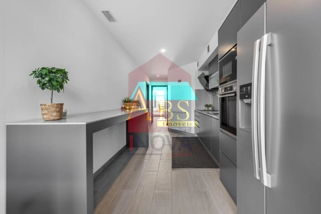 Apartamento T3 para Venda em Vila Verde e Barbudo Foto 5