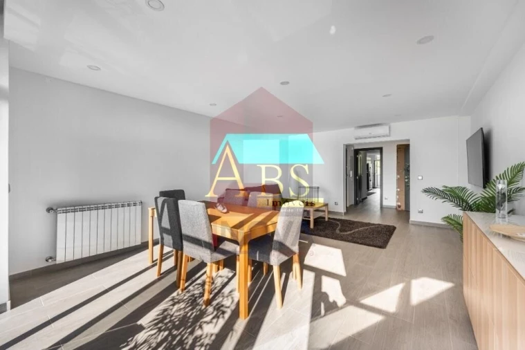 Apartamento T3 para Venda em Vila Verde e Barbudo Foto 2