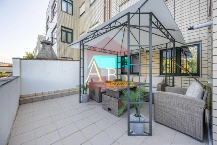 Apartamento T3 para Venda em Vila Verde e Barbudo Foto 8
