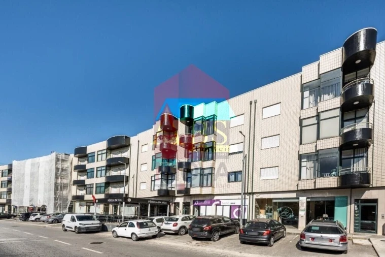 Apartamento T3 para Venda em Vila Verde e Barbudo Foto 23