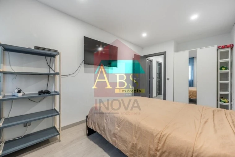 Apartamento T3 para Venda em Vila Verde e Barbudo Foto 10